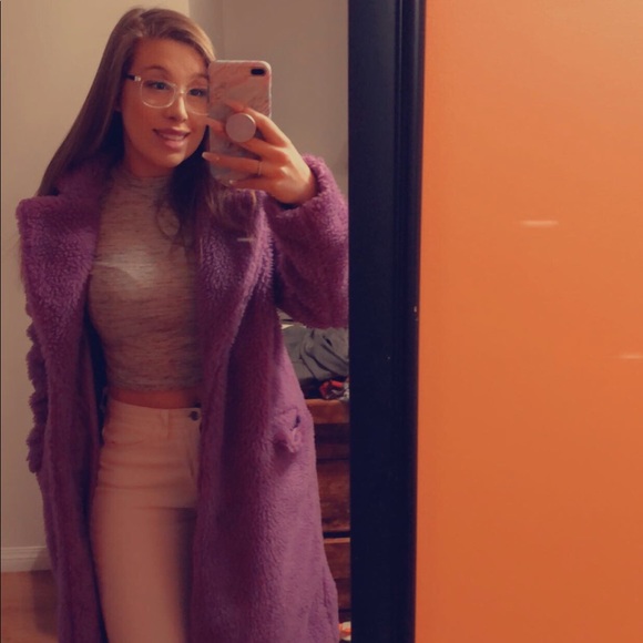 Meet your Posher, Khrysha - Picture 1 of 1